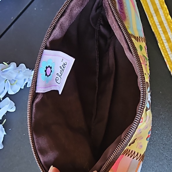 Sun & Sand Chester Hand Bag with Wooden Flower Hang Tag NWT - Picture 6 of 10